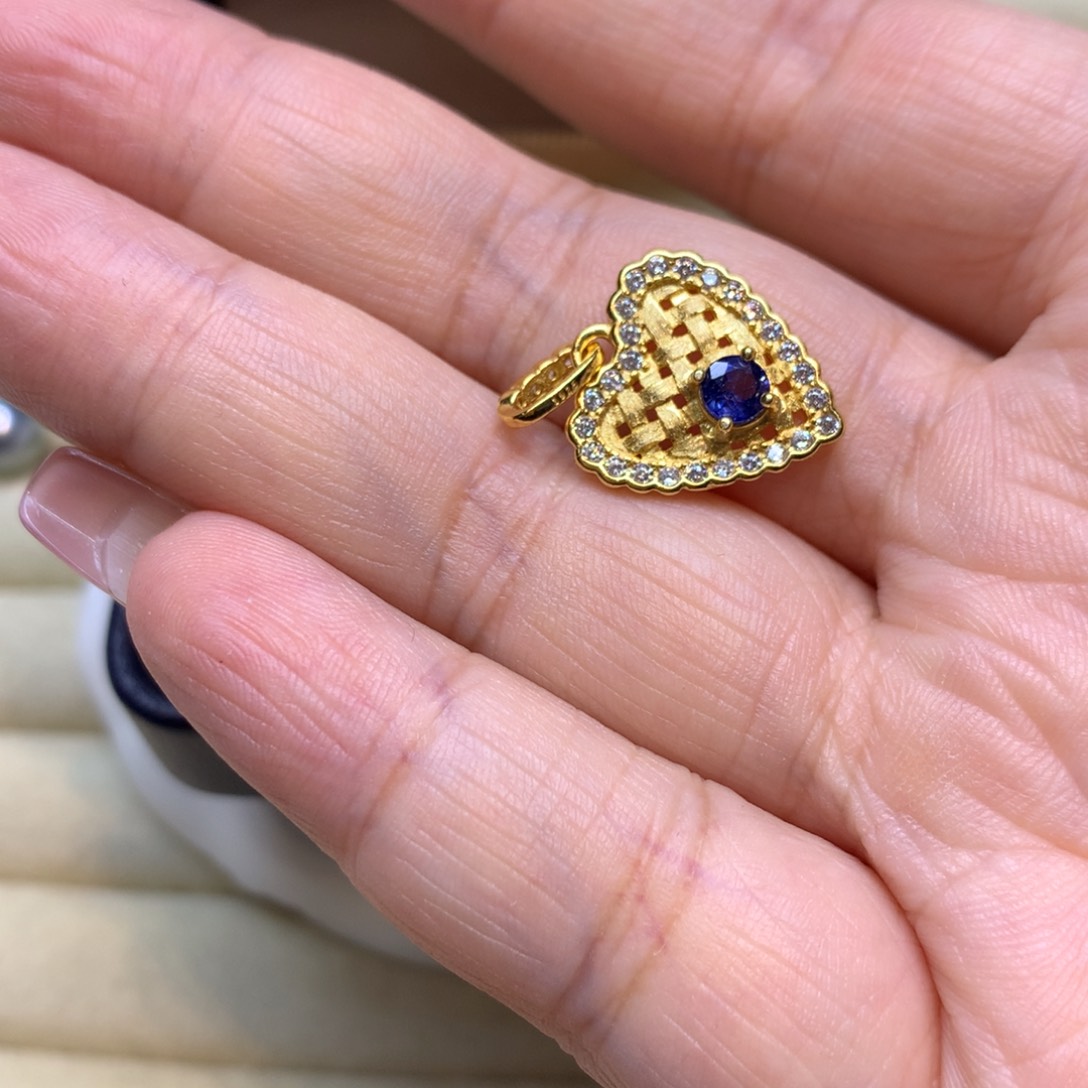 颈饰蓝宝石银S925镶嵌