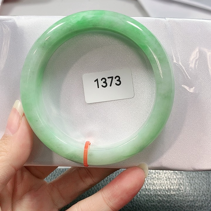 翡翠手镯未镶嵌天然翡翠手镯57.6