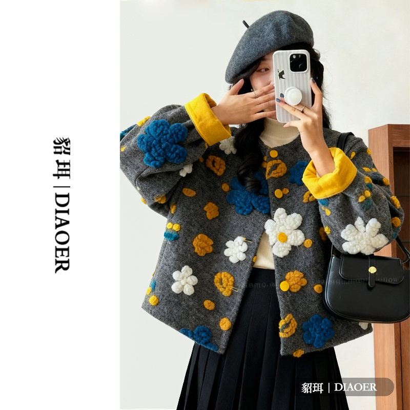 2025秋冬新款高档法式复古设计感毛呢植绒外套洋气上衣女