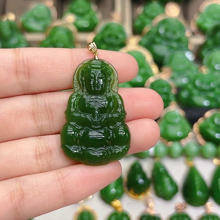和田玉（碧玉）颈饰18K金镶嵌