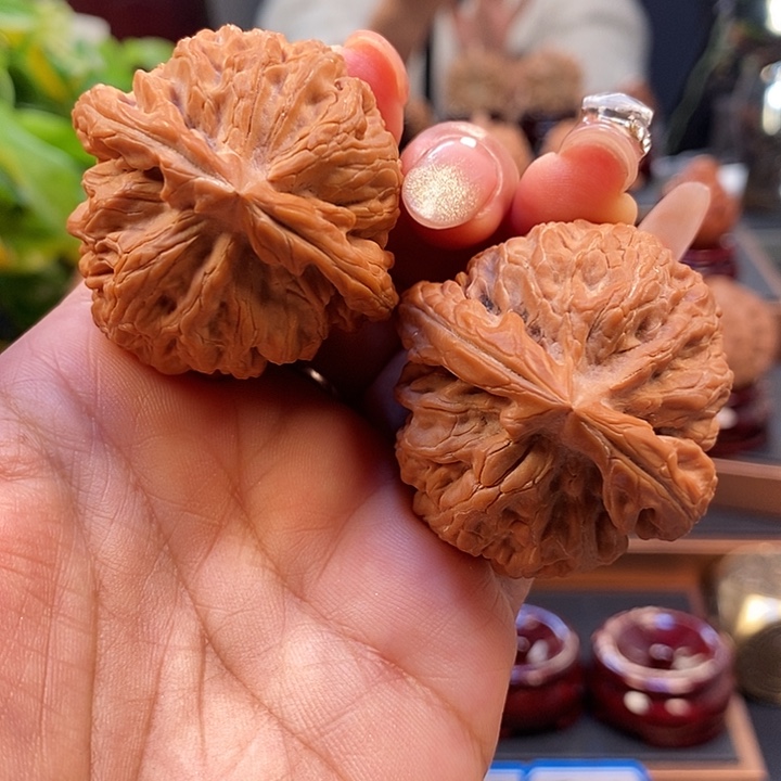 文玩核桃吊坠大*?核桃