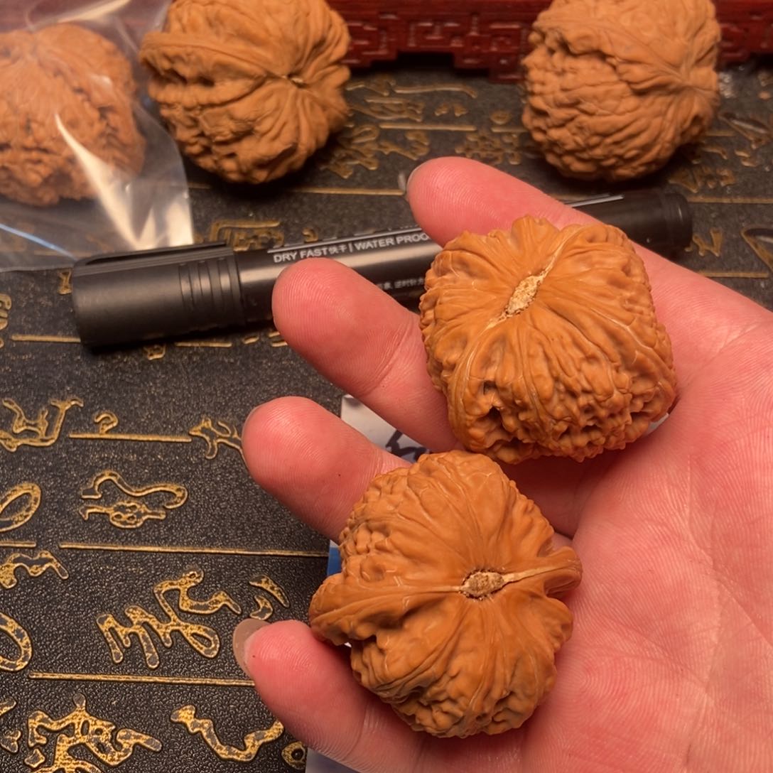 文玩核桃把件。****。白狮子