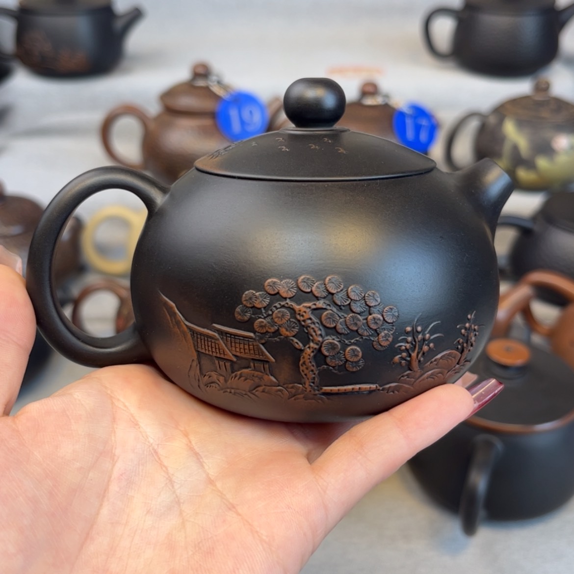 【闪购商品】红泥 微瑕 容量 220c c