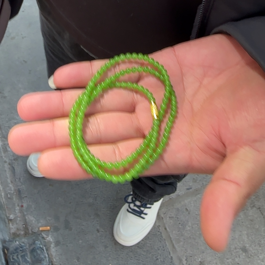 果****和田玉未镶嵌颈饰苹果绿纯净版卡4