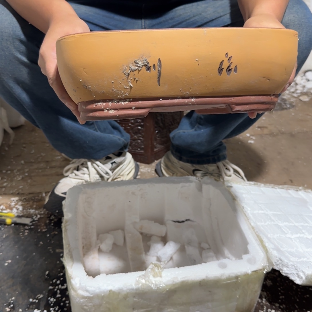 紫砂花盆瑕疵和瑕疵