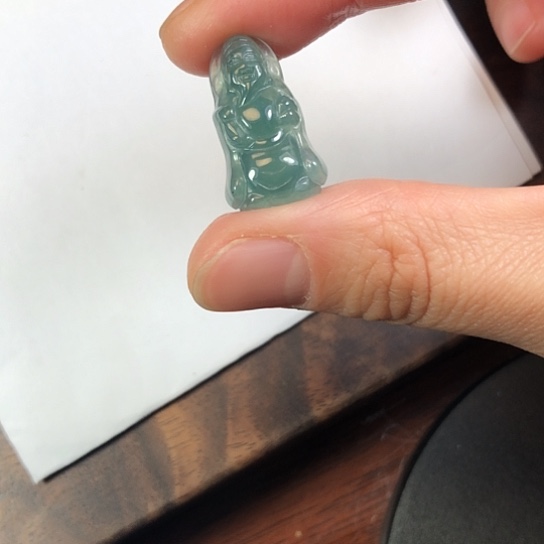 翡翠未镶嵌颈饰缅甸A货，每天下午1点半开播