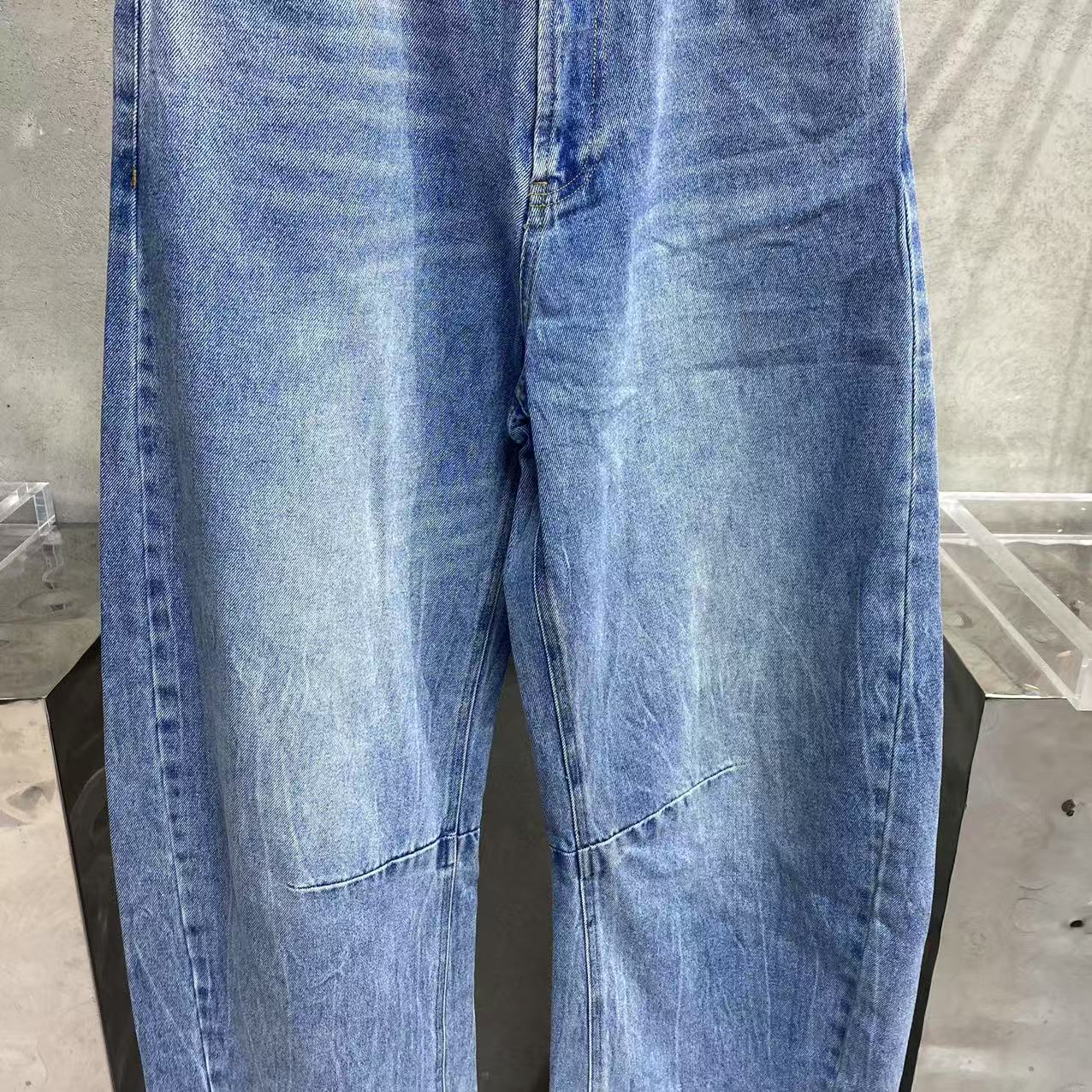 【WRZS】春季新品 简约烫钻窄版弯刀牛仔裤