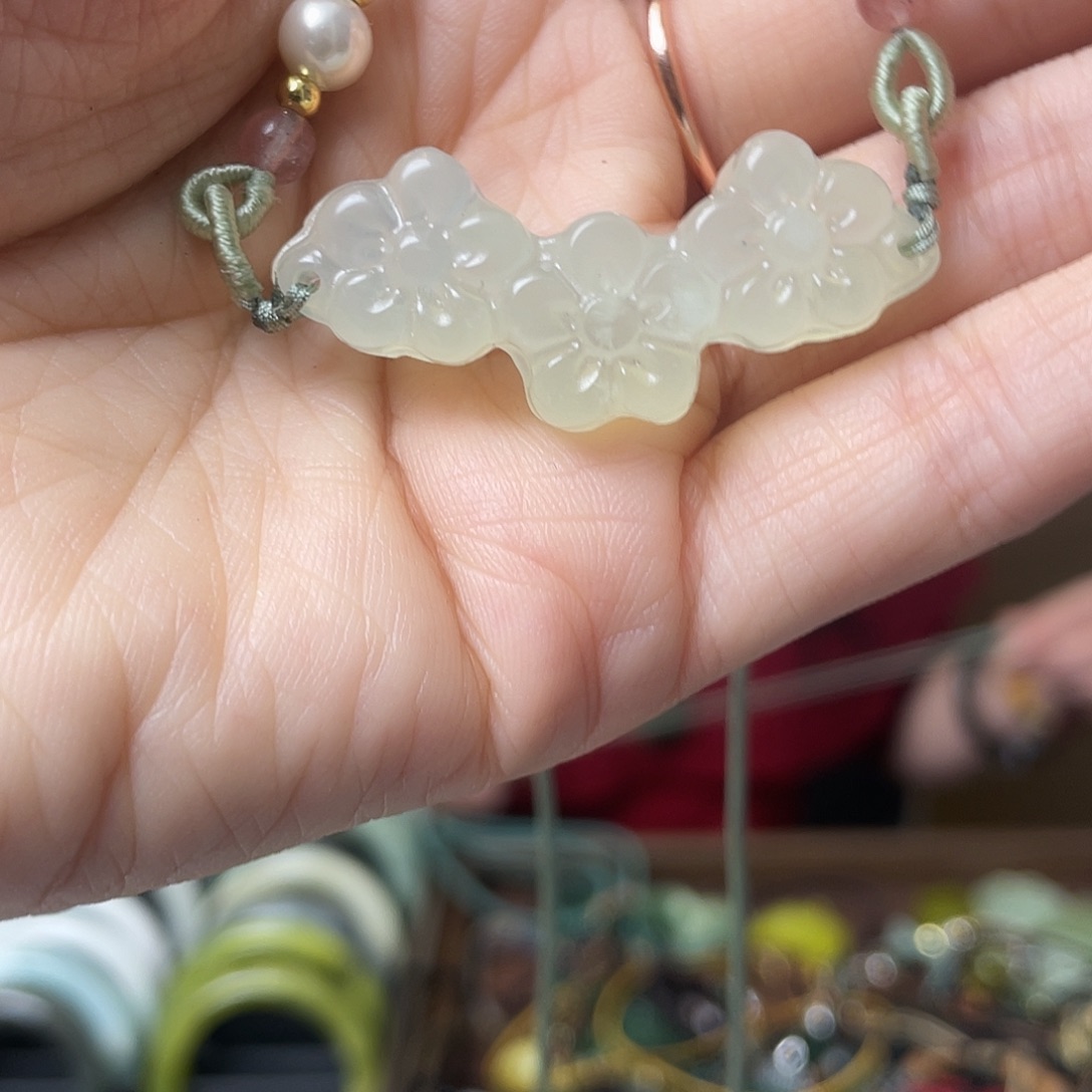 和田玉（糖玉）未镶嵌颈饰