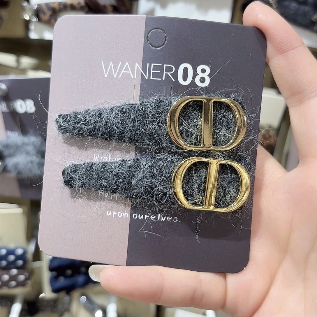 非金属深灰猪鼻子拜拜