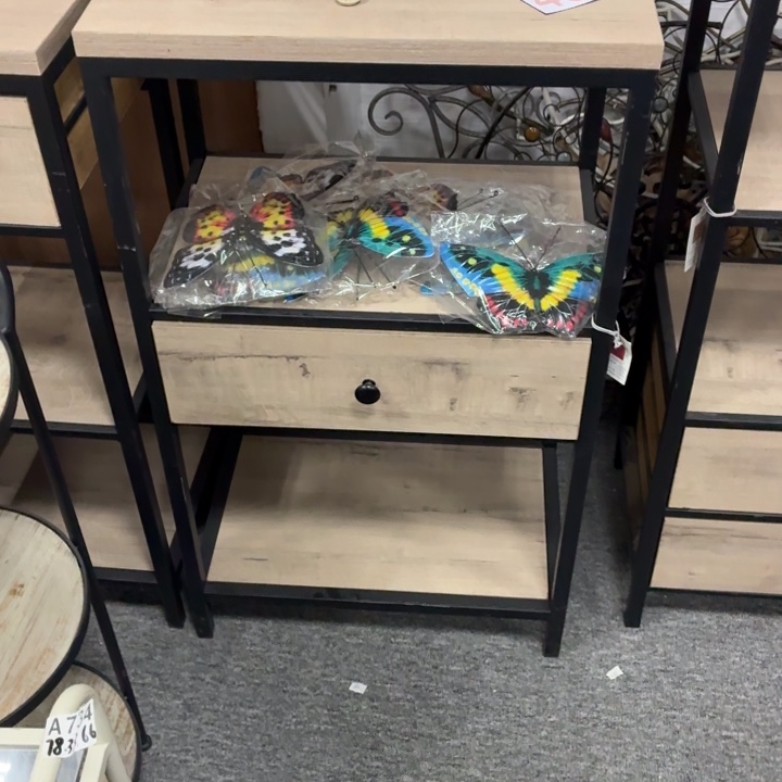 喵***～外贸孤品默认微瑕