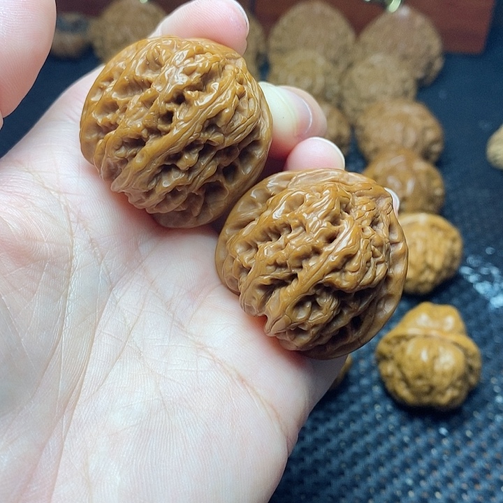 文玩核桃把件38小粗筋