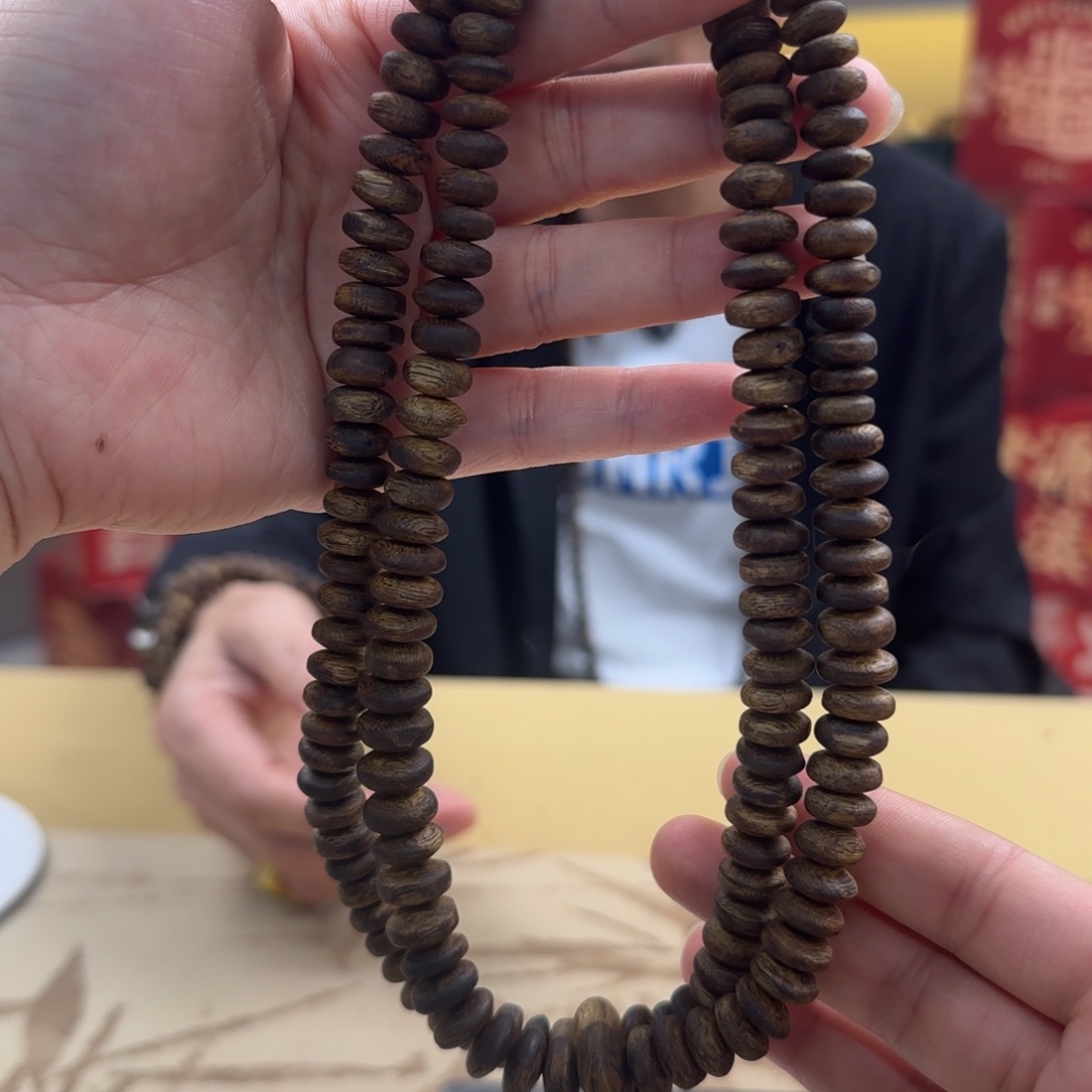 沉香手串绿棋虫漏多样性发货1条15克