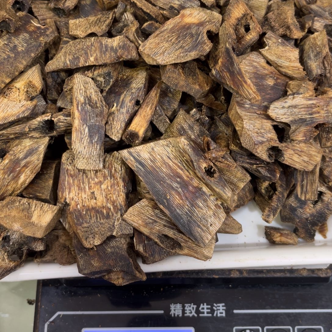 一***烟摆件沉香沉香棋楠块料403