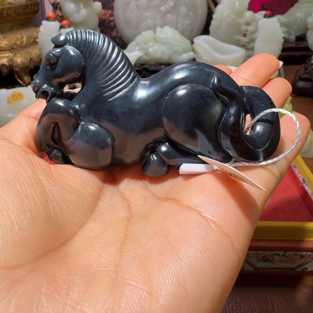 和田玉未镶嵌把件