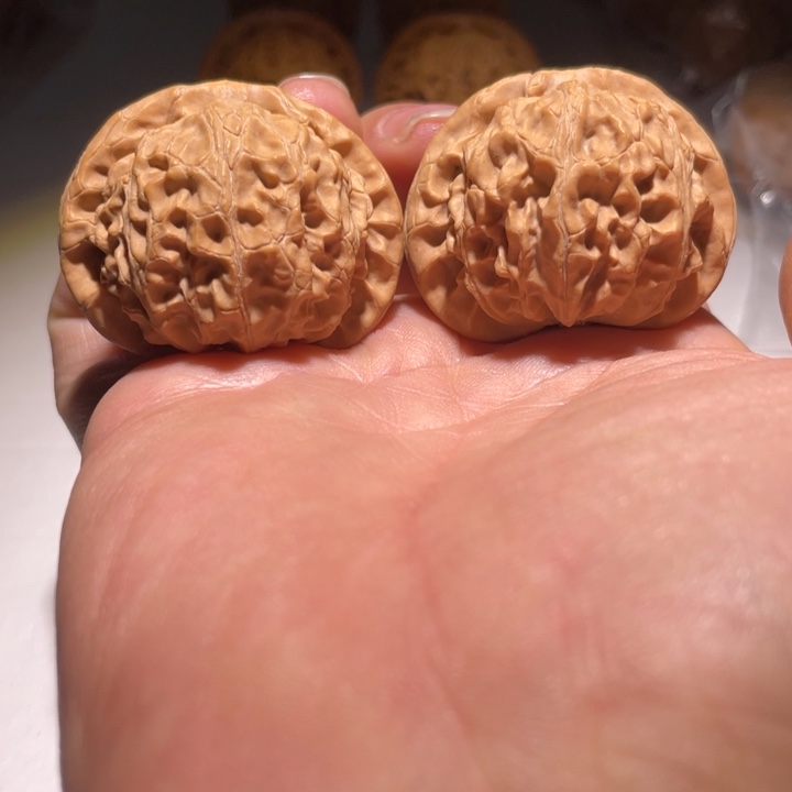 文玩核桃把件球灯