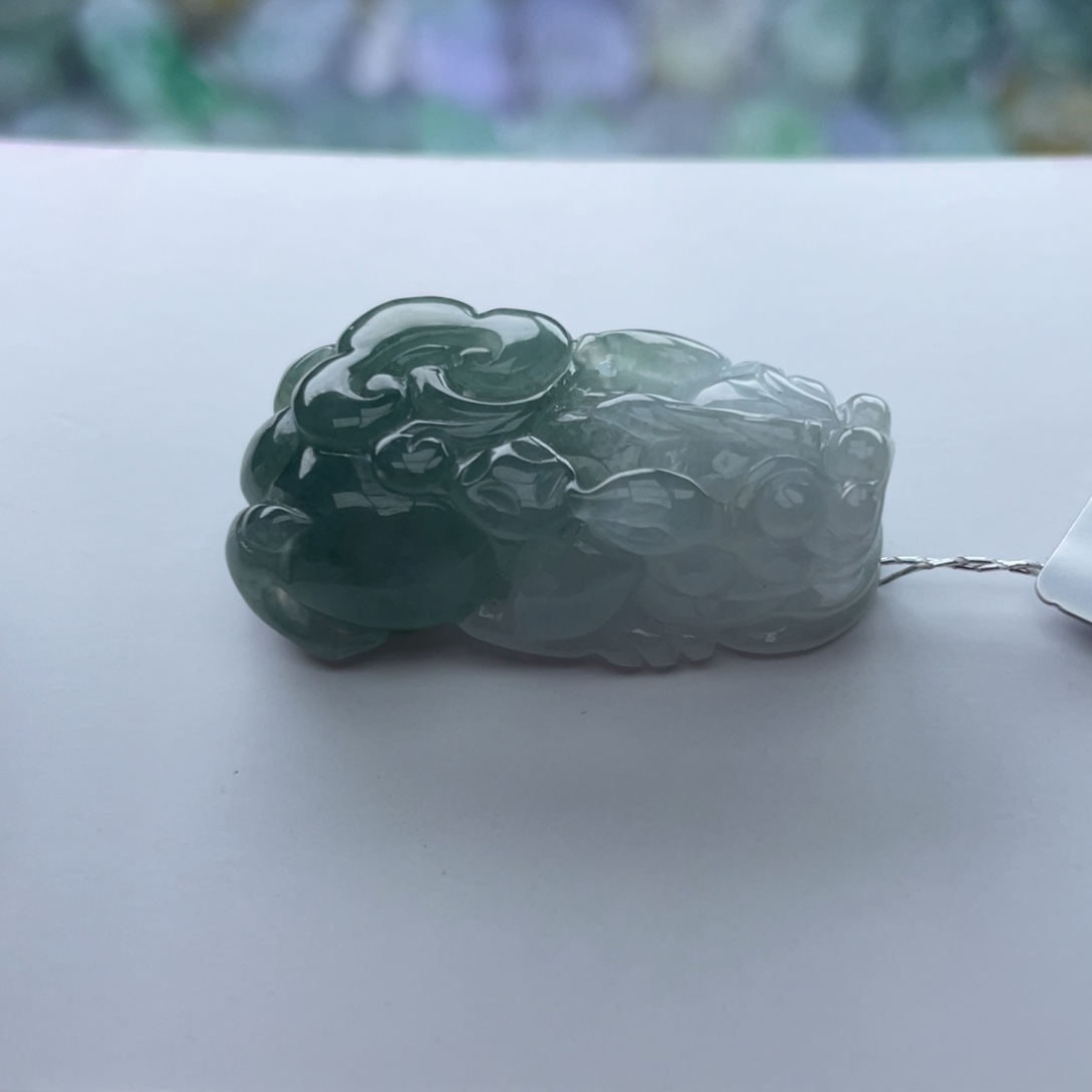 翡翠颈饰未镶嵌貔貅