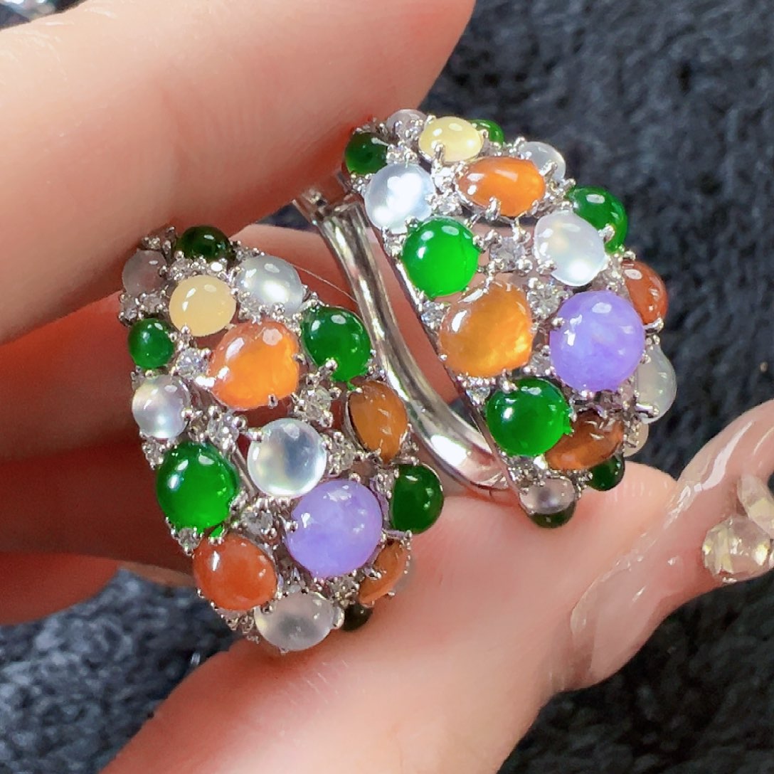 翡翠耳饰18K金镶嵌签收后24小时鉴赏期