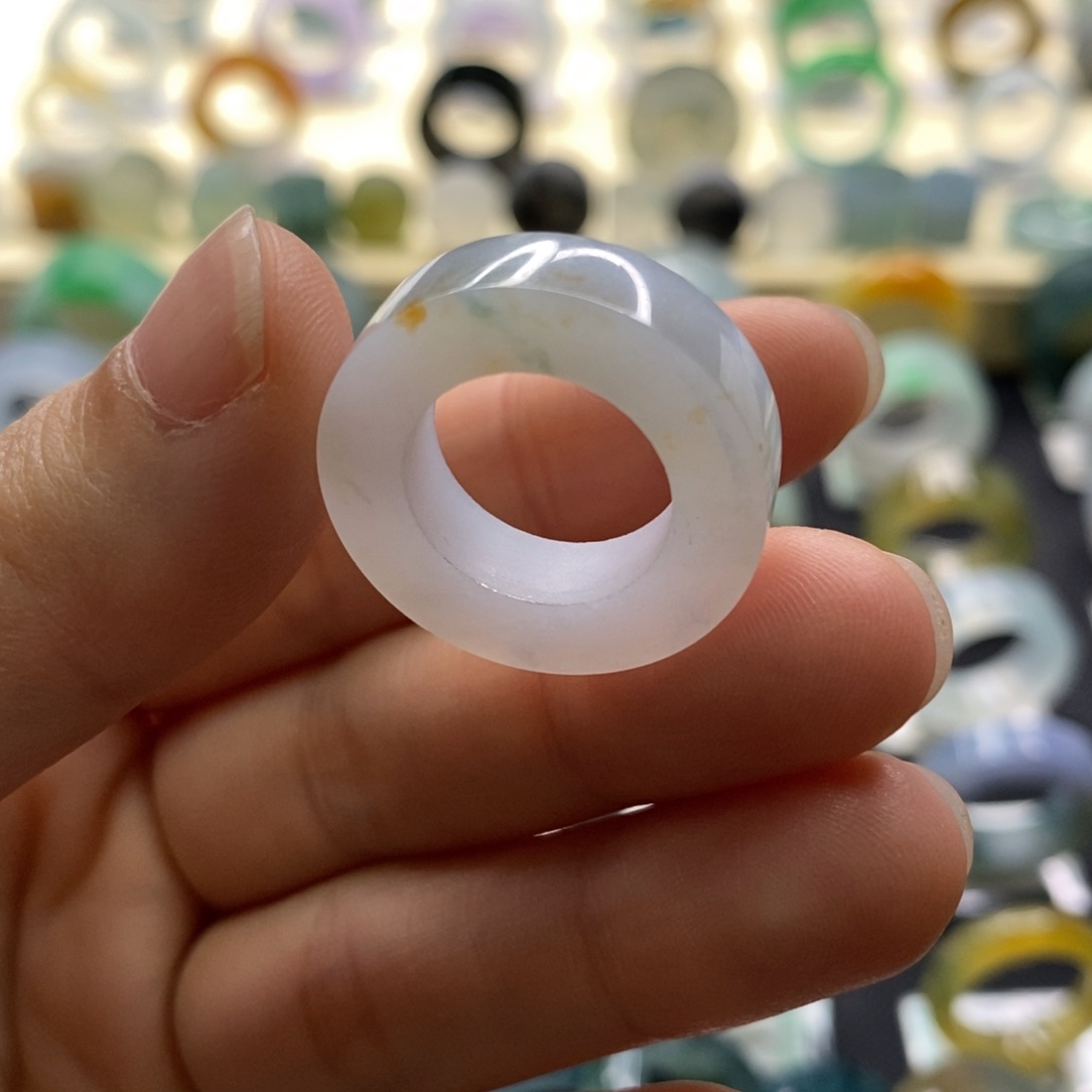 定制翡翠未镶嵌圈口6-9