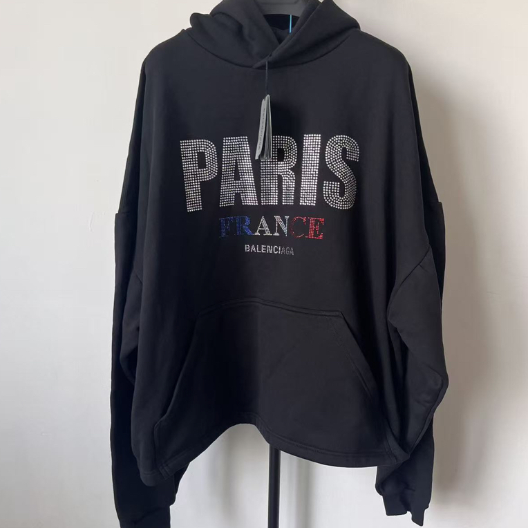 未使用 Balenciaga/巴黎世家 字母印花连帽短款卫衣  3码 01453