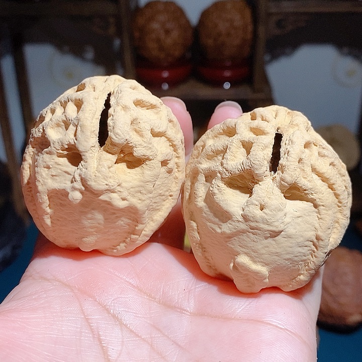 野生鬼脸乾坤核桃4548