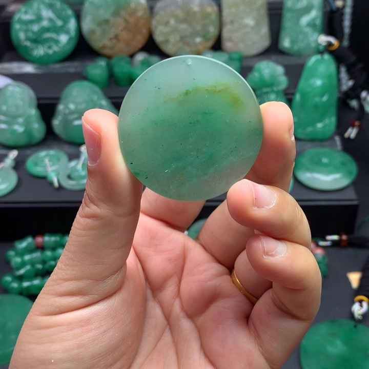 未镶嵌石英质玉珠宝半成品