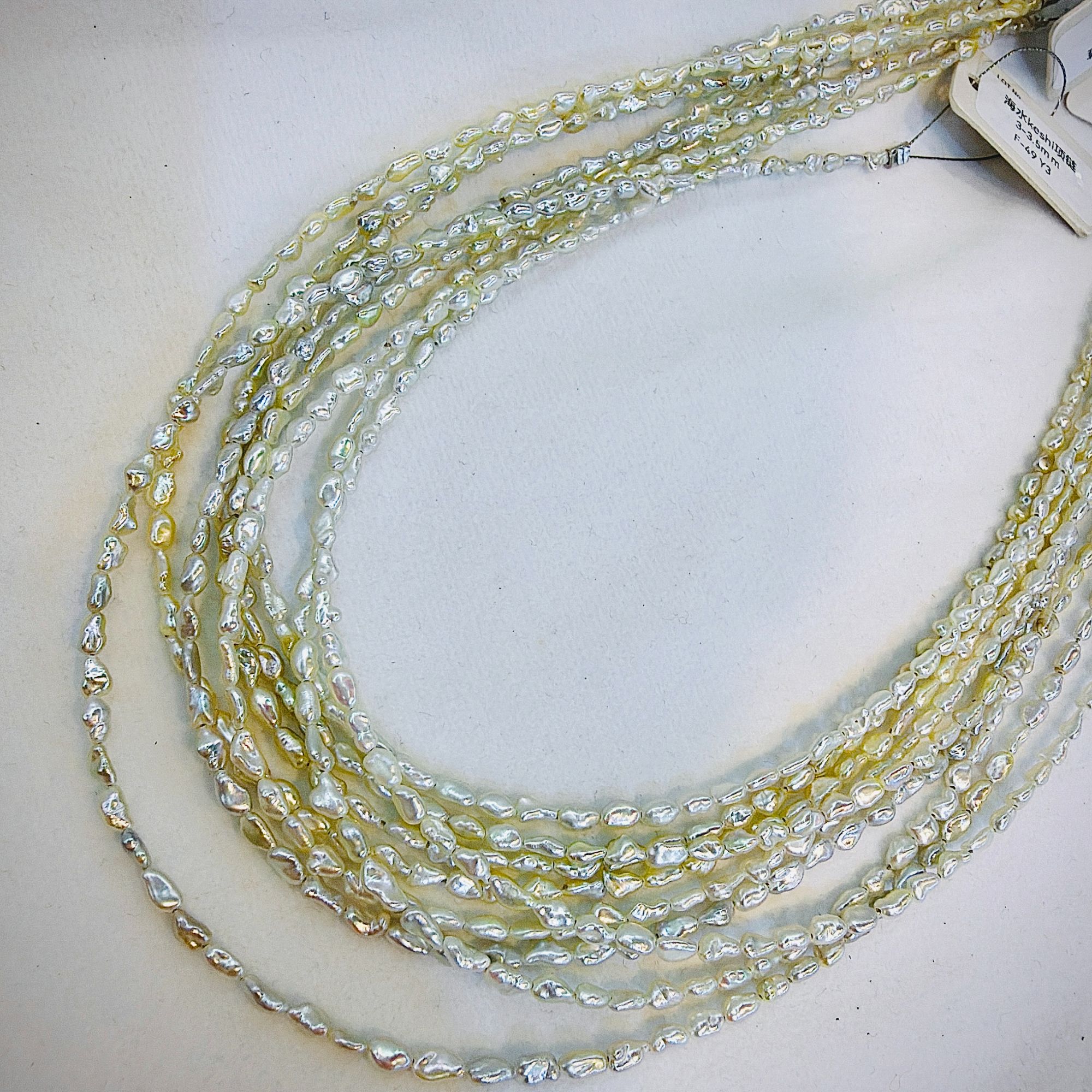 澳白“鎏金”野生KeShi项链 18K金 多样性发一 3.5-4.5mm 2719H00DY