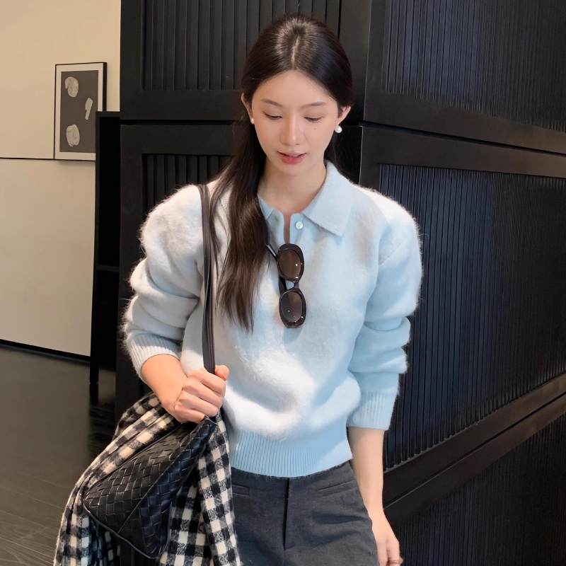 蓝色洋气温柔风宽松软糯毛衣女装秋冬季Polo领时尚套头针织衫上衣