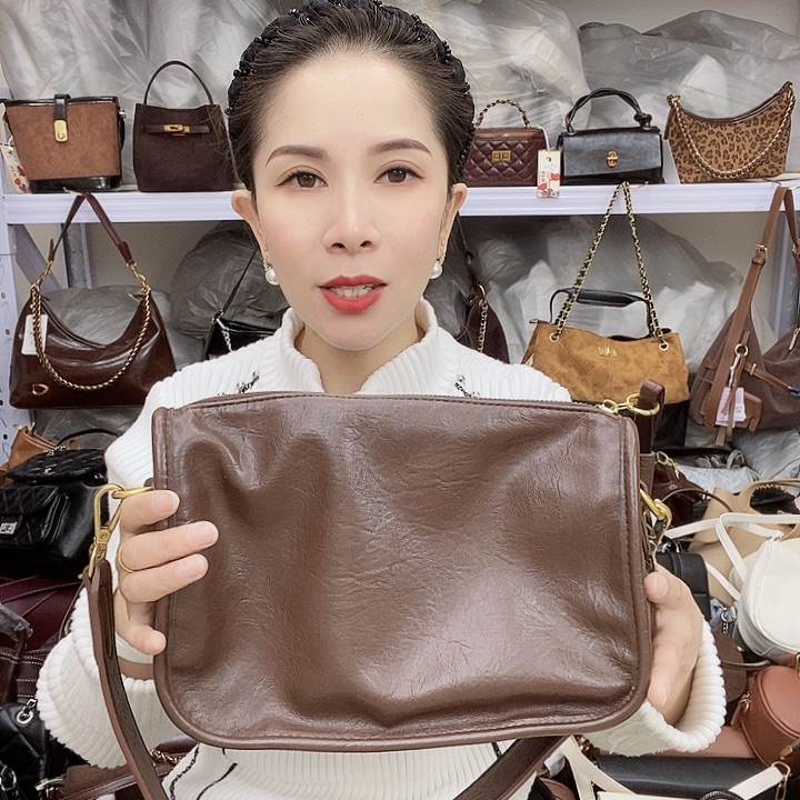 蚕丝小牛剖层皮革PU