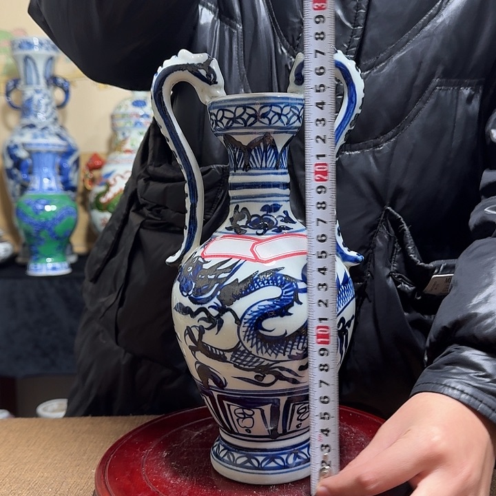 摆件                