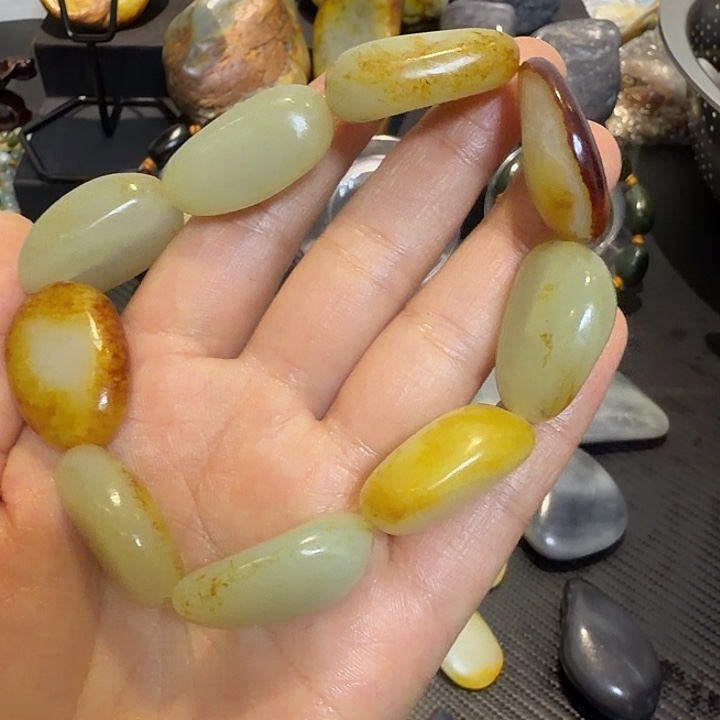 徐***良和田玉未镶嵌挂件