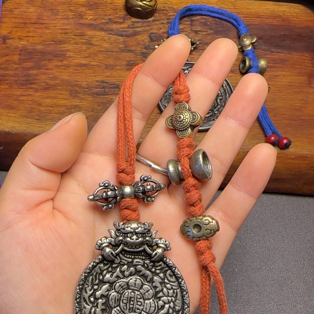 用***8泥塑藏传牌子……藏传牌子