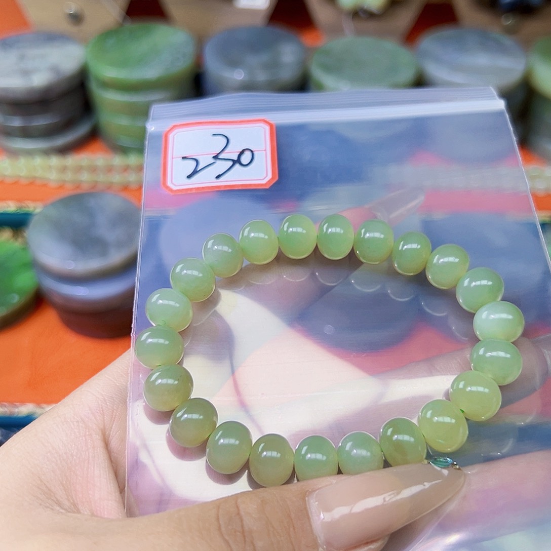 和田玉未镶嵌珠宝半成品
