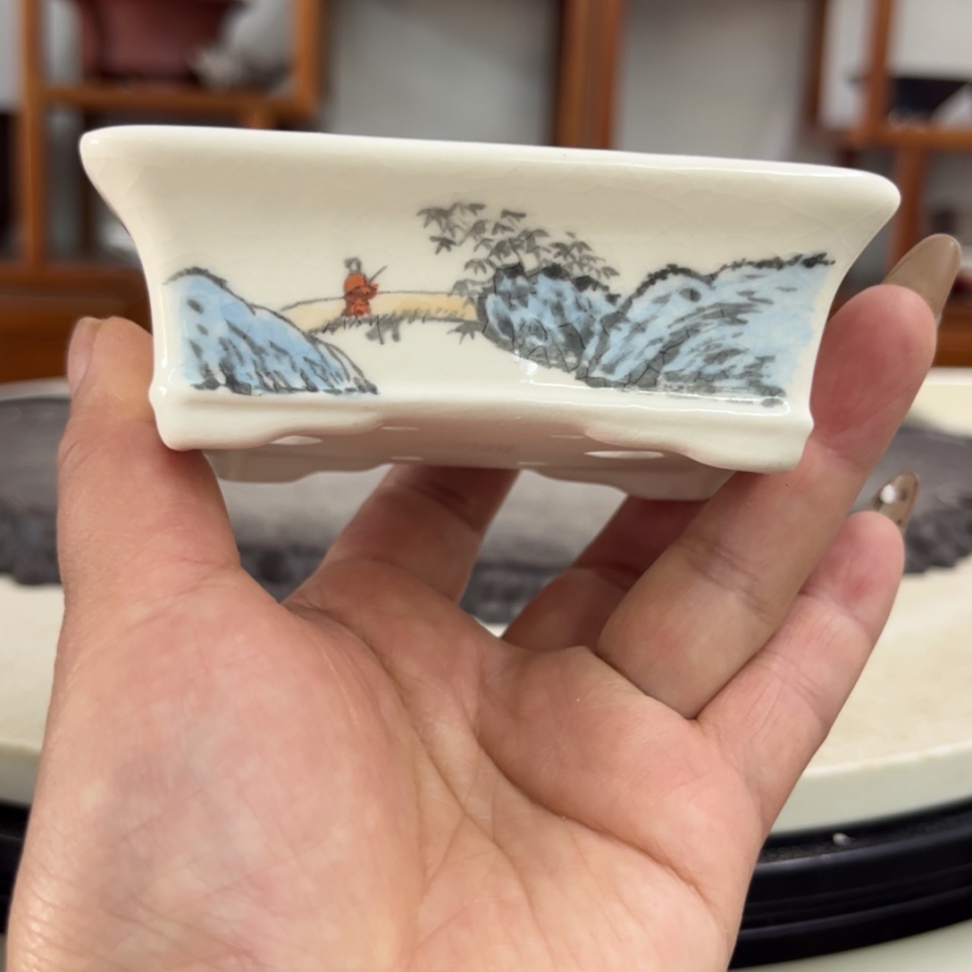 紫砂花盆瑕疵3.5-9.5-7.5。。。