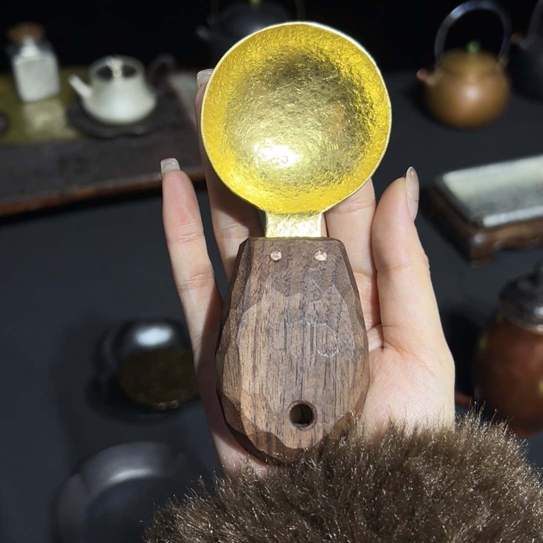 瓷片陶瓷。      陶瓷。      