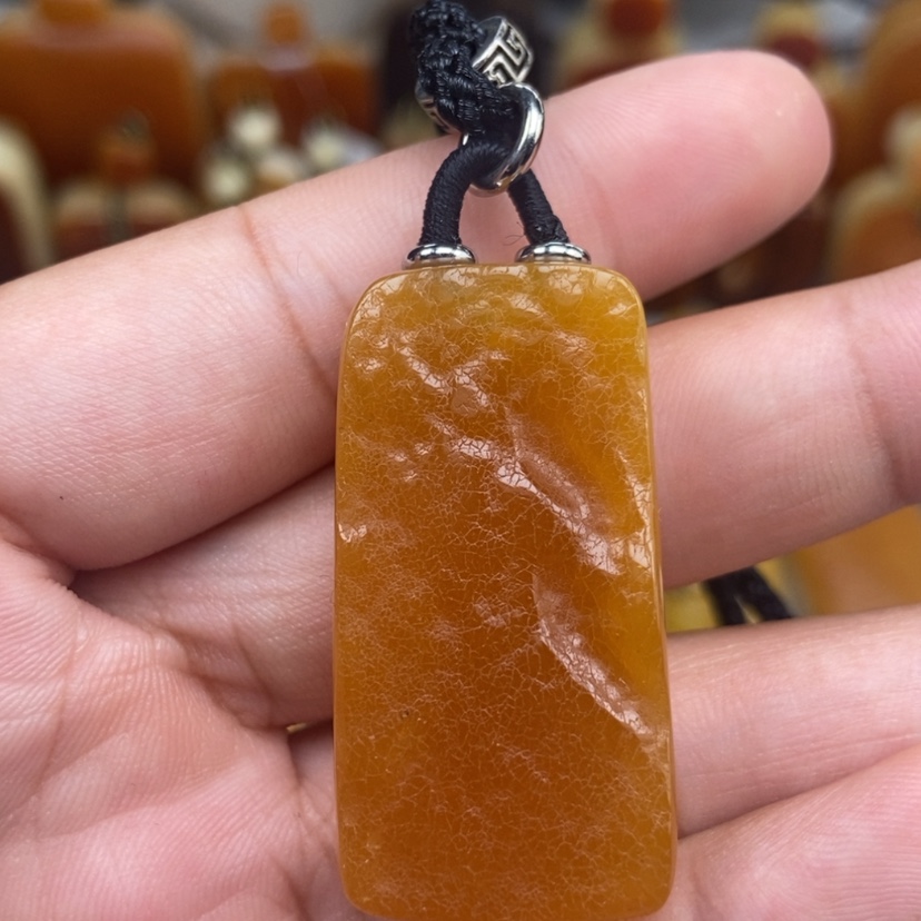 【闪购商品】未镶嵌颈饰琥珀