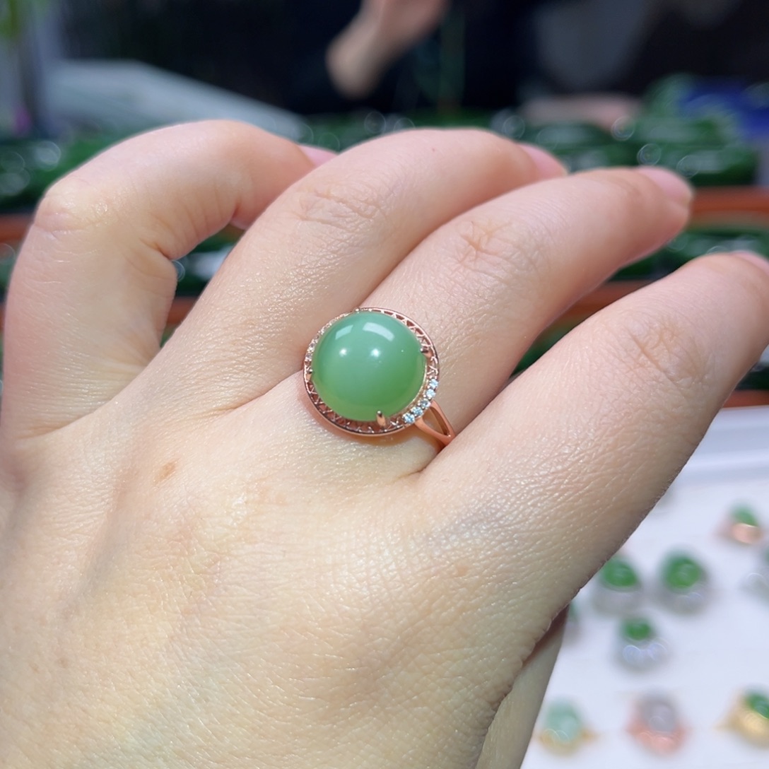 银S925镶嵌戒指和田玉一*娜