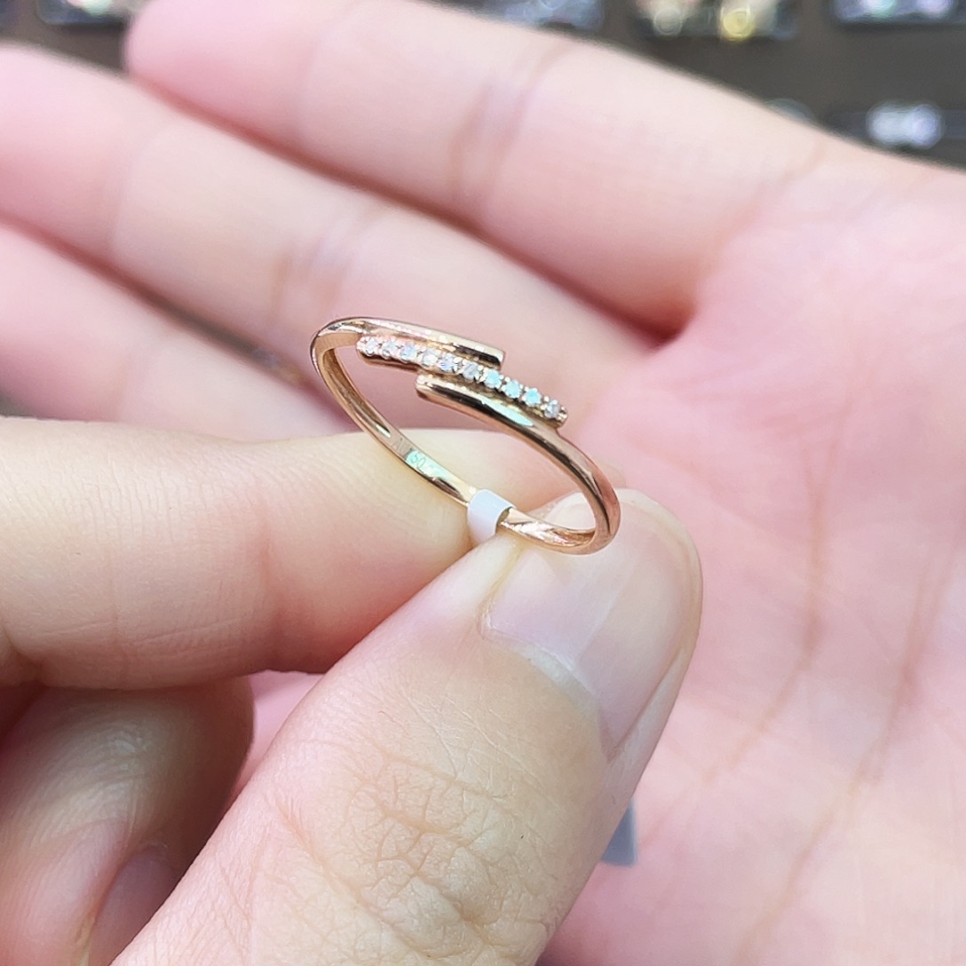 钻石戒指/指环18K金镶嵌