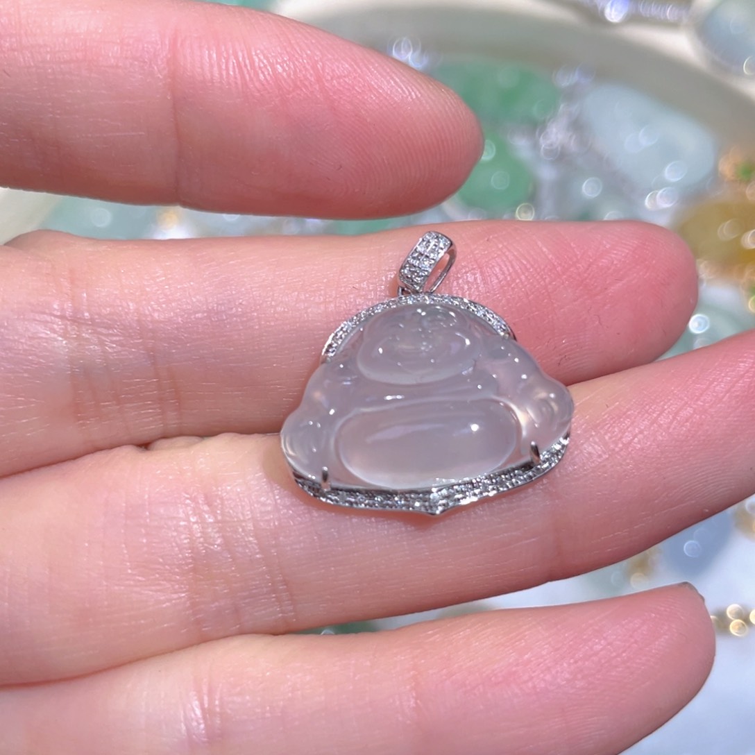 翡翠颈饰18K金镶嵌翡翠