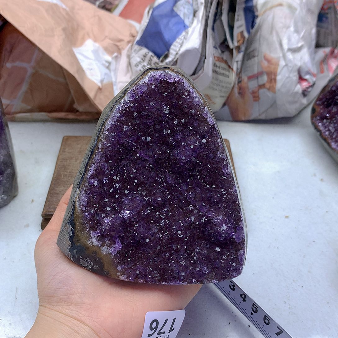 紫晶大型摆件（非配饰）未镶嵌