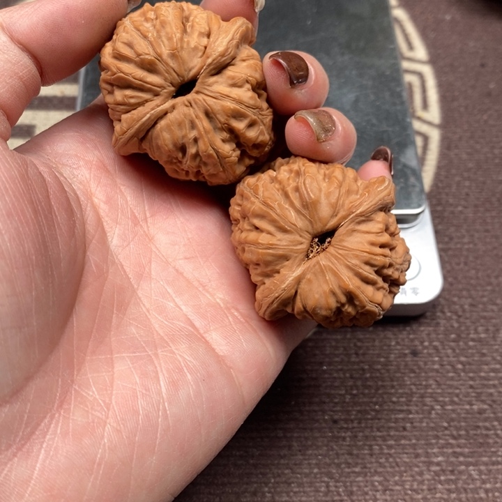 文玩核桃吊坠元宝全品