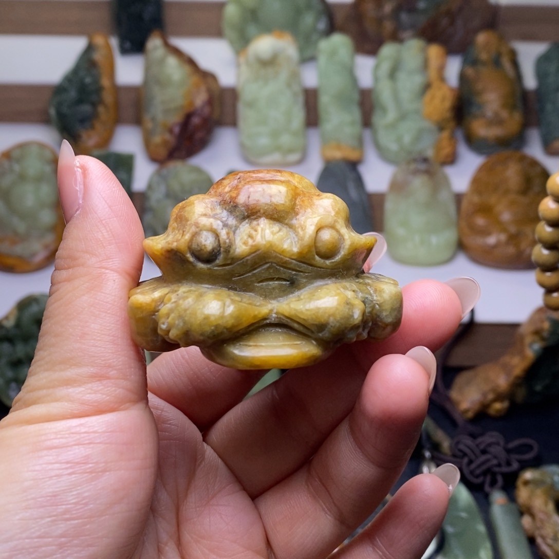 岫岩河磨玉（透闪石质玉）手把未镶嵌