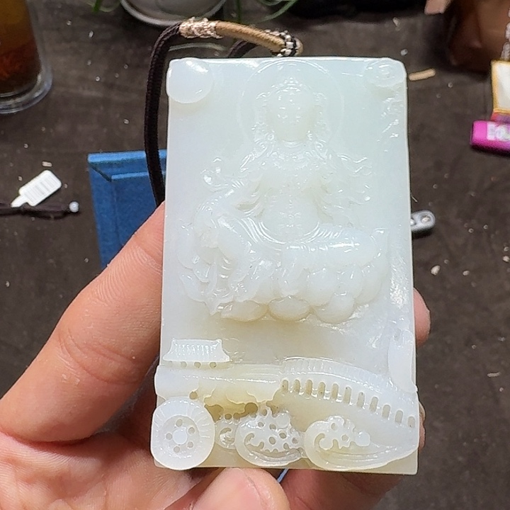 未镶嵌和田玉（糖玉）挂件