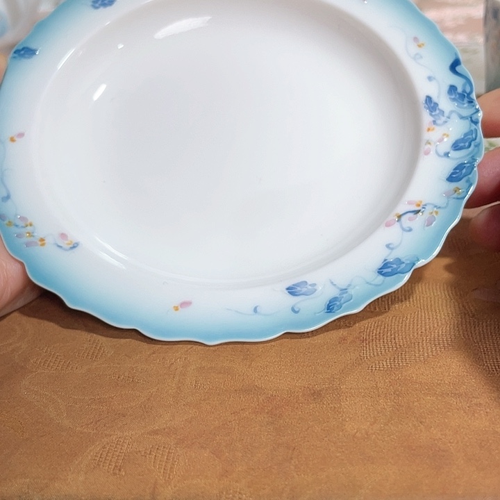 【闪购商品】幽蓝藤雾花边壶承哈哈哈