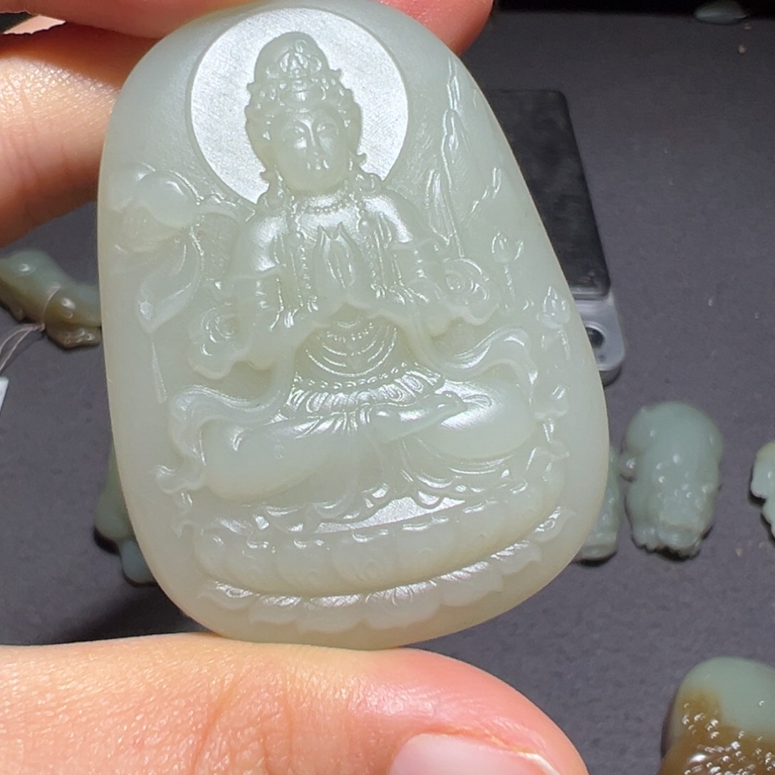 颈饰未镶嵌和田玉