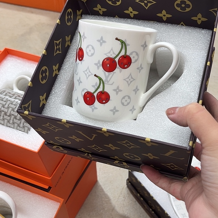 瓷片书斋的主人是一位