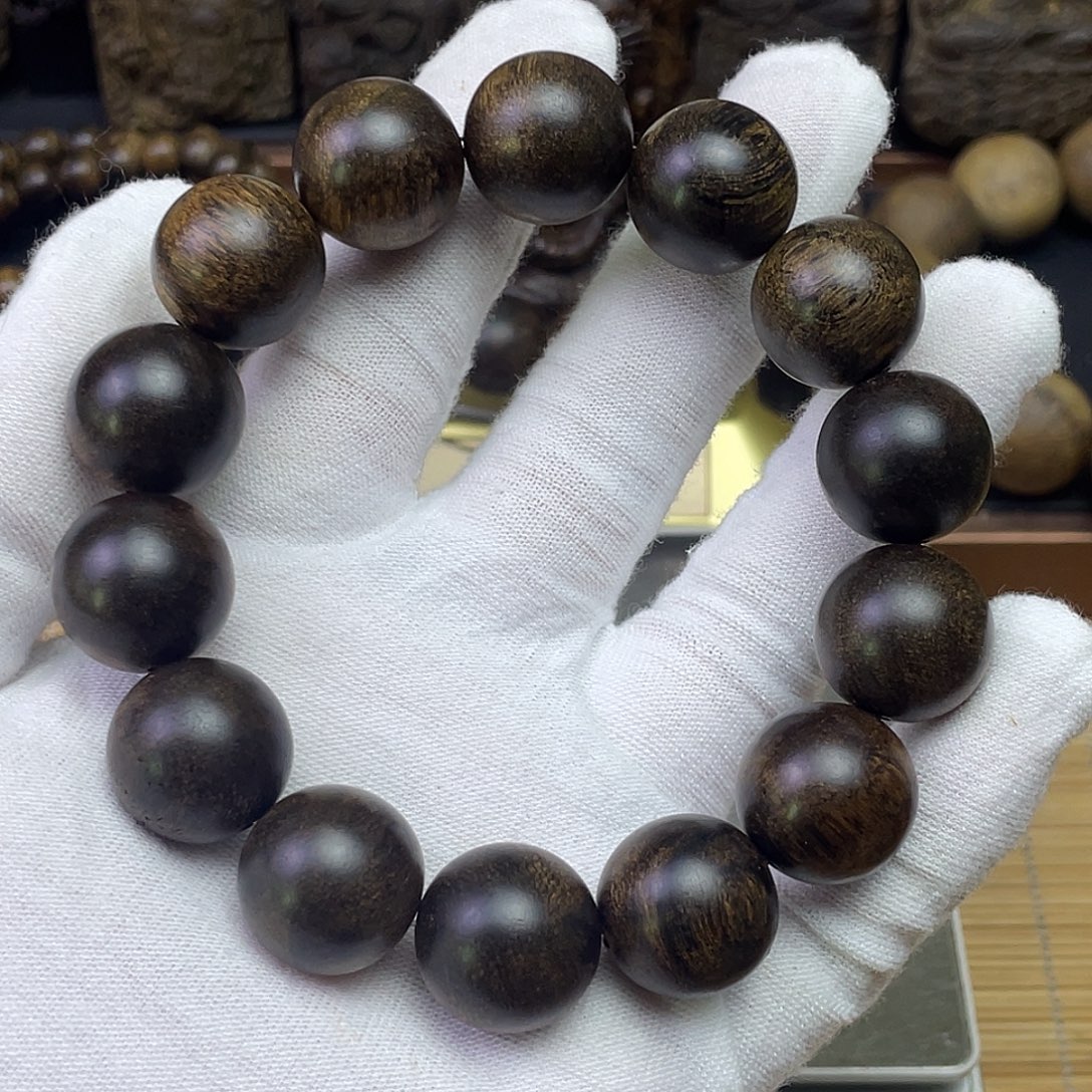 日***升手串沉香达拉干………………