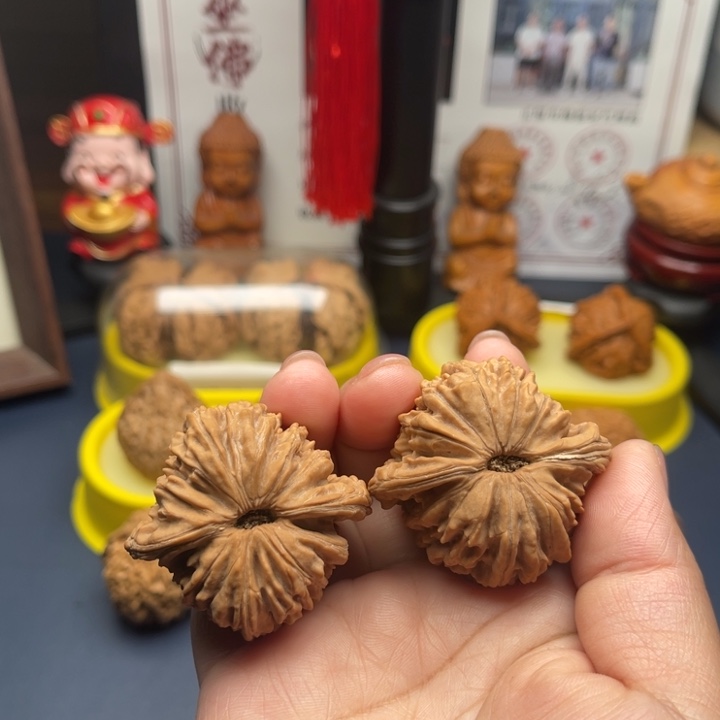 文玩核桃吊坠四座楼