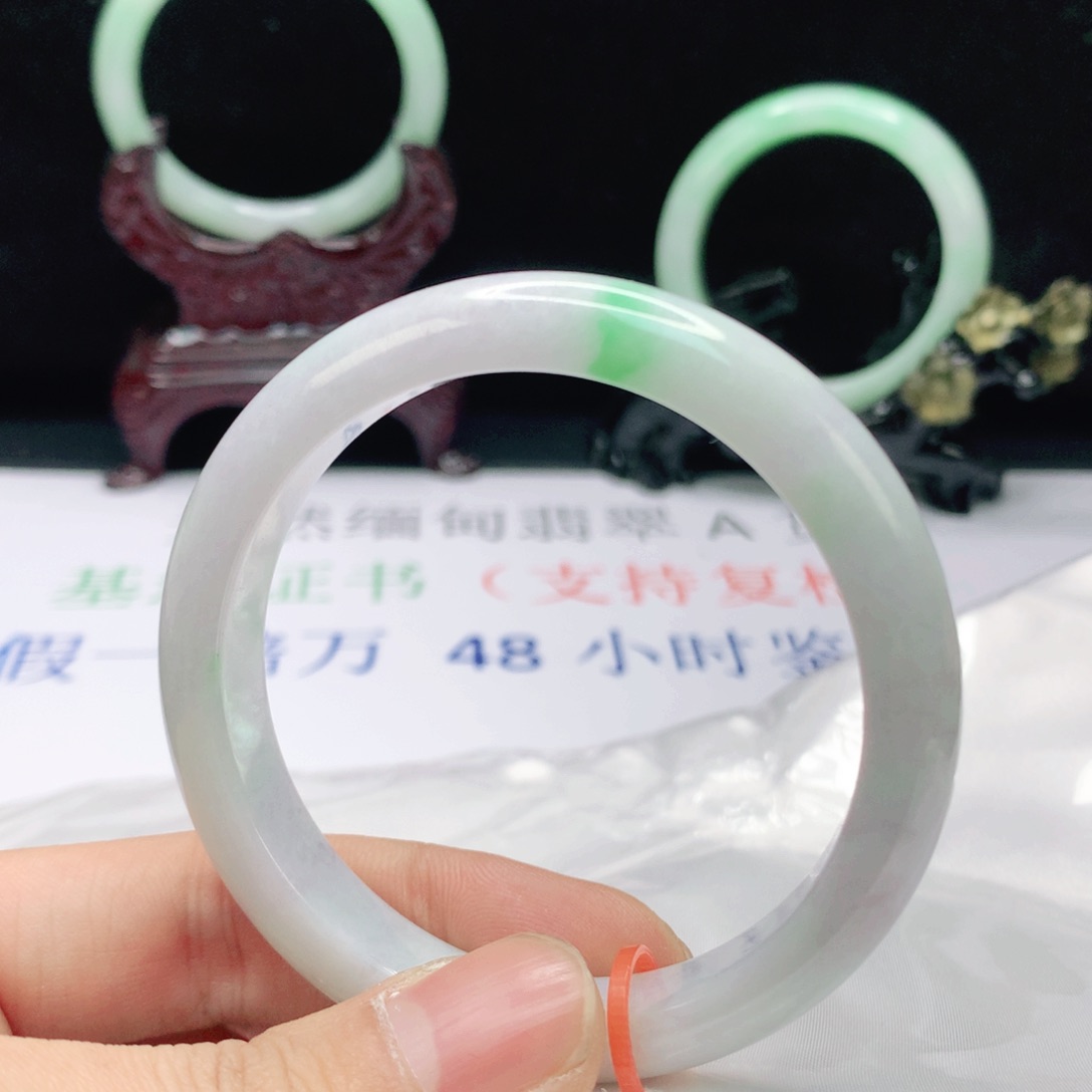 翡翠手镯未镶嵌56 圈缅甸天然A货翡翠手镯时尚女款