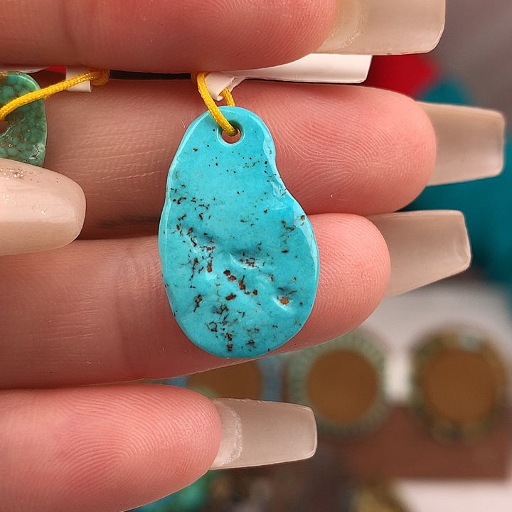 绿松石未镶嵌原矿