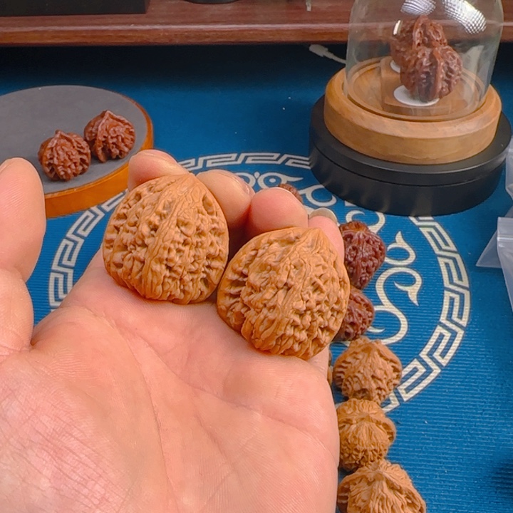 桃核吊坠肃纯野生虎头王